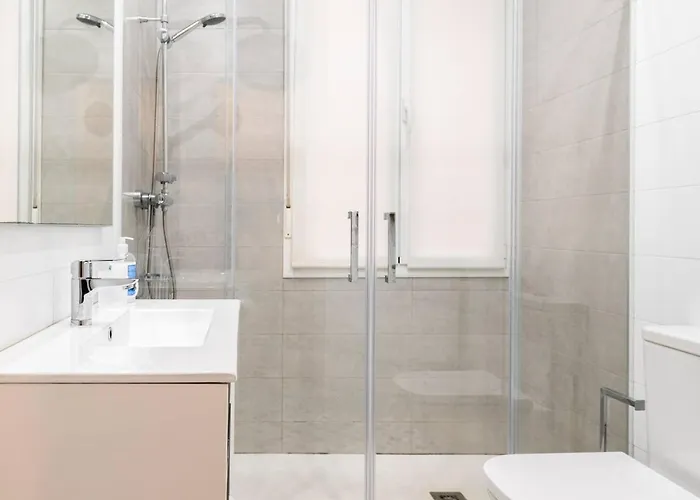 Amplio, Luminoso Y Moderno Cerca Del Casco Viejo Appartement