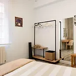 Apartment Amplio, Luminoso Y Moderno Cerca Del Casco Viejo *